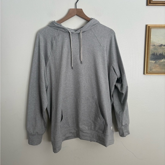 Vuori Tops - Vuori Heather Gray Halo Performance Hoodie Womens Large Relaxed NWOT chic luxe